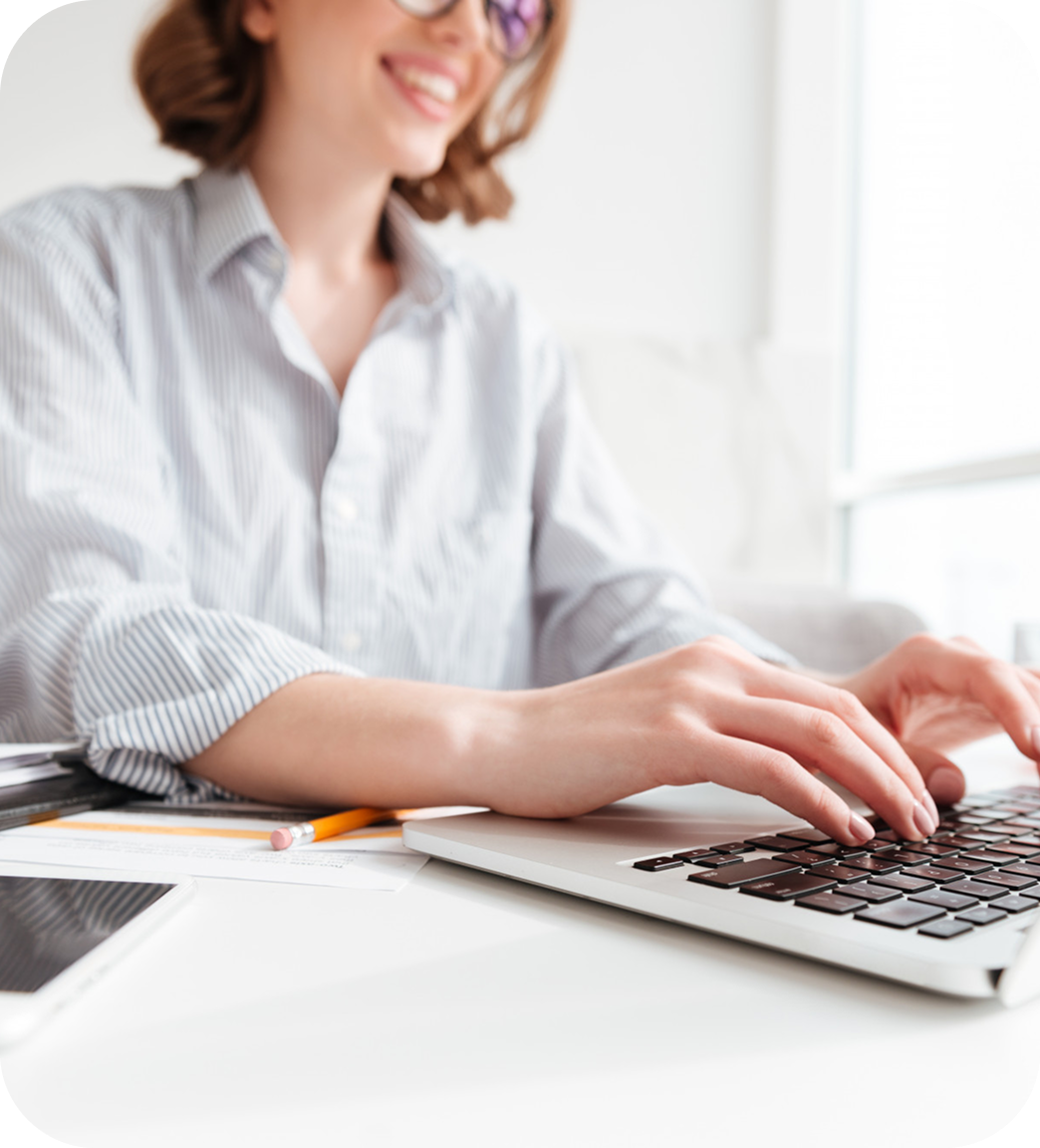 Mujer con laptop
